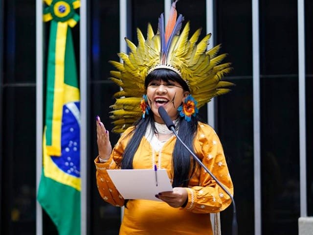 Célia Xakriabá Célia Xakriabá