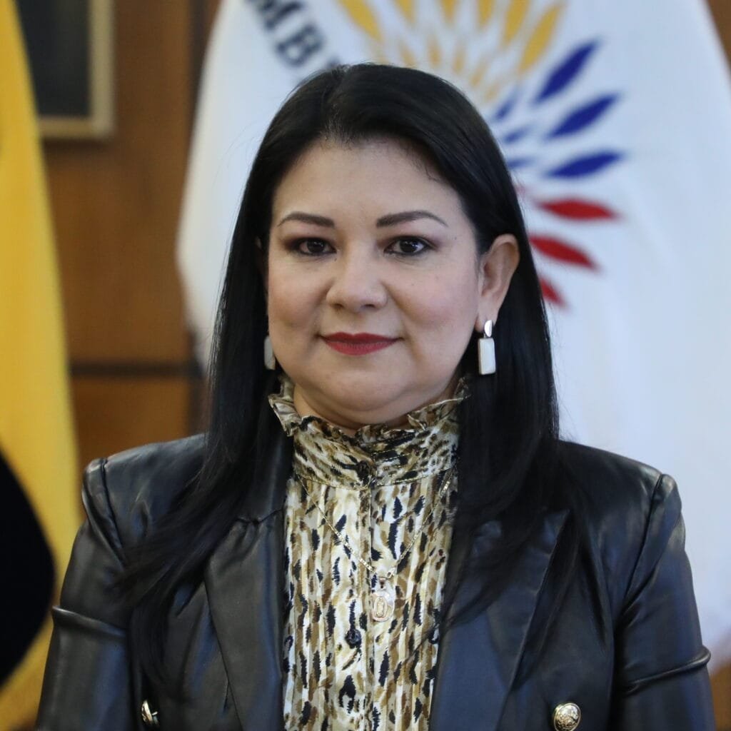 Isabel Enriquez Isabel Enriquez